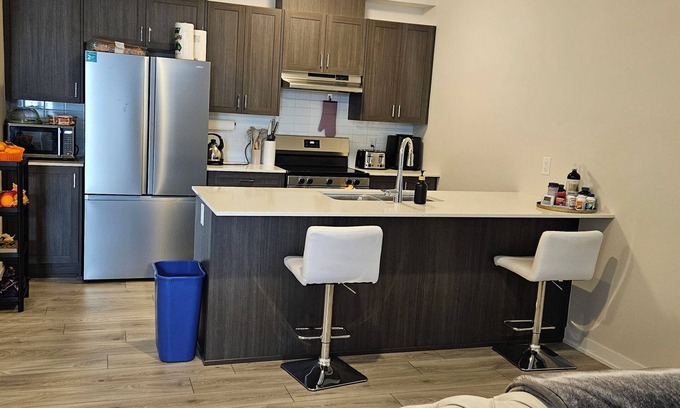 Ottawa Division House | Private charming and quiet room in Home in Ottawa,