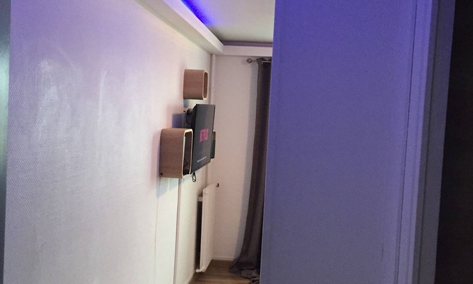 Melun Apartment | Private cocooning corner 4 min walk from the station