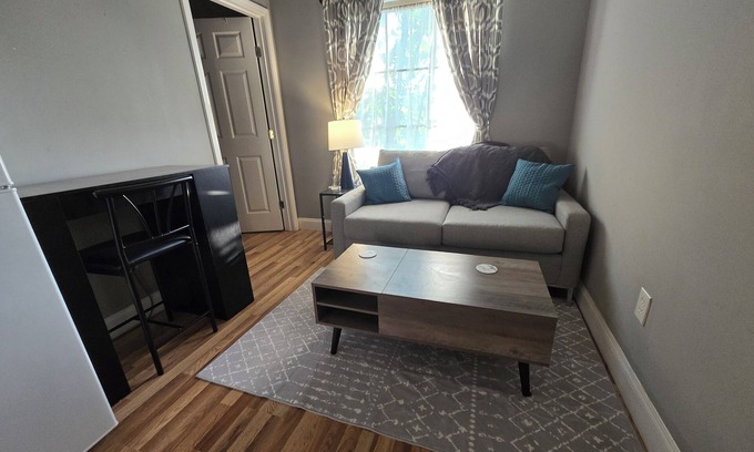 Greater Belhaven Apartment | Private Cottage Pad - Weekly or Monthly