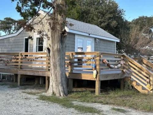 Atlantic House | Private Cozy Waterfront Cabin