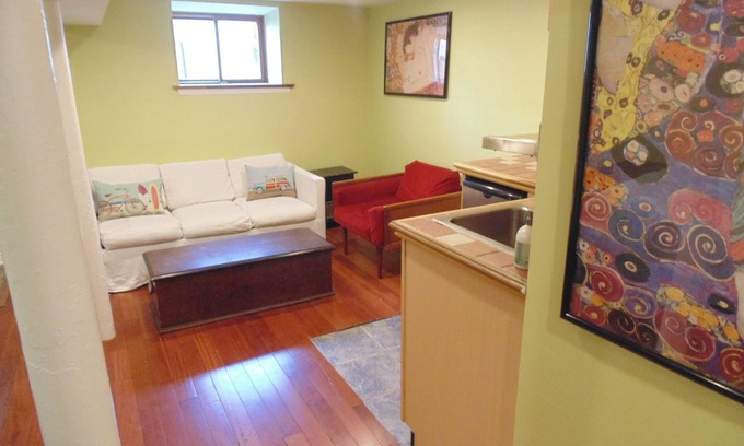 Windsor Terrace House | Private Entrance Comfortable Studio With Kitchenette In Lovely Windsor Terrace!
