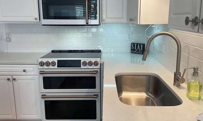 Mount Pleasant House | Private Home Mount Pleasant SC-Vacation Rental - Month/week discount