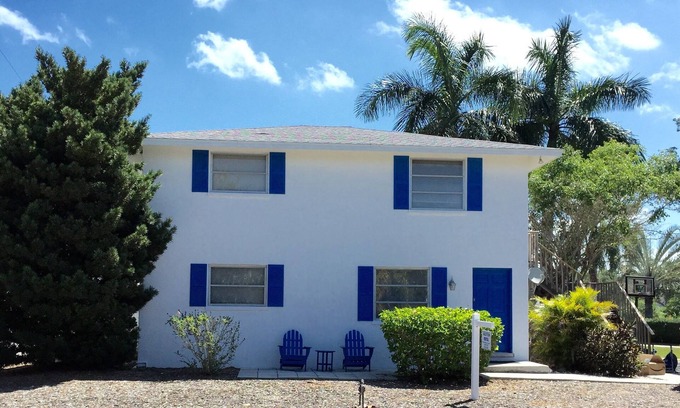 Whitney Beach House | Private home, North End LBK. 2 Bedrooms 1 Bath On 2nd Floor only steps to beach