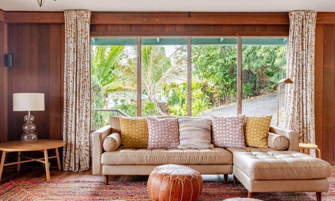 Honalo House | Private Home: Organic Farm Ocean & Sunset Views