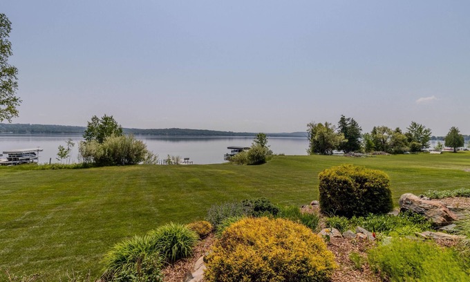 Cedar House | Private home sleeps 10 on Lake Leelanau