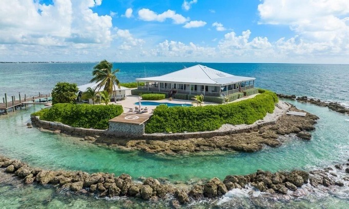Tingler Island House | Private Island ~Oceanfront-Fishing-Diving~ FL Keys