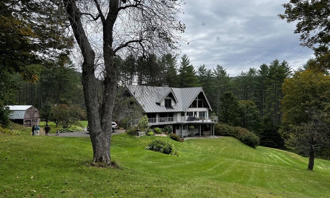 Sharon House | Private mountain lodge and estate w/lakes, trails, close to Dartmouth, & skiing