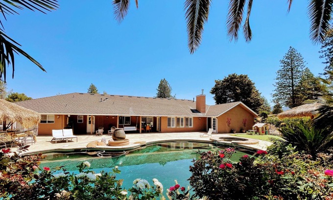 Oakhurst House | Private mountain retreat with pool and mini-golf
