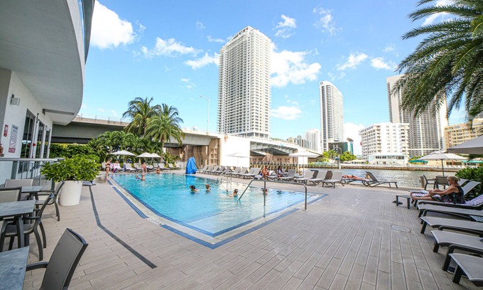 Hallandale Beach Condo | Private Ocean Luxury Condos at Beachwalk