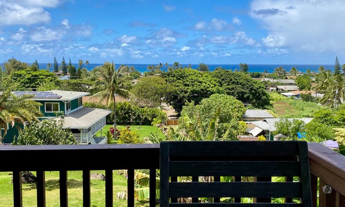 Pupukea Apartment | Private one bedroom studio with spectacular views of Sunset Beach $5k/month