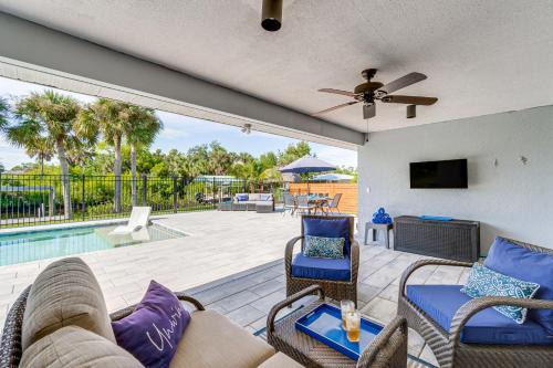 Port Charlotte House | Private Pool and Dock Relaxing Port Charlotte Oasis
