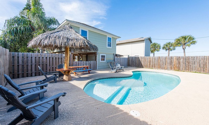 Leeward Sands House | PRIVATE POOL! Heated pool. Sunset Views, Boat Parking, Clean & Tidy!