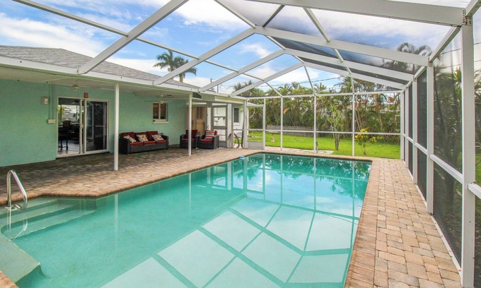 Port Charlotte House | Private Pool Home, Bare Feet Retreat
