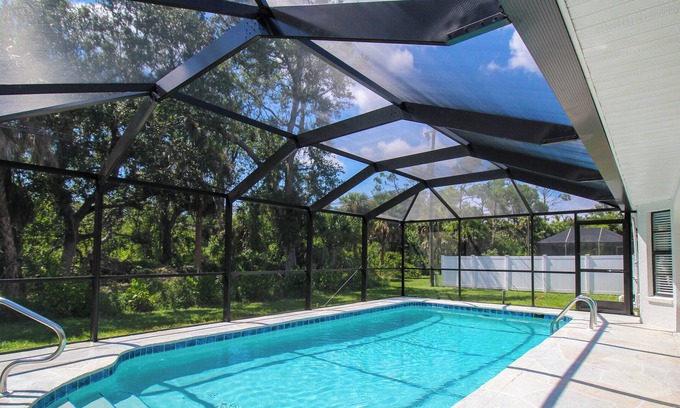 Port Charlotte House | Private Pool, Rising Tide