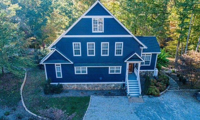 North Shore Acres House | Private Pool with Lazy River - The Memory Maker at Lake Gaston