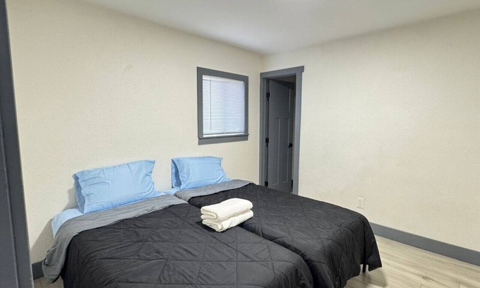 Barnum West House | Private Rooms near Downtown Denver & Sloan’s Lake (Room #2)