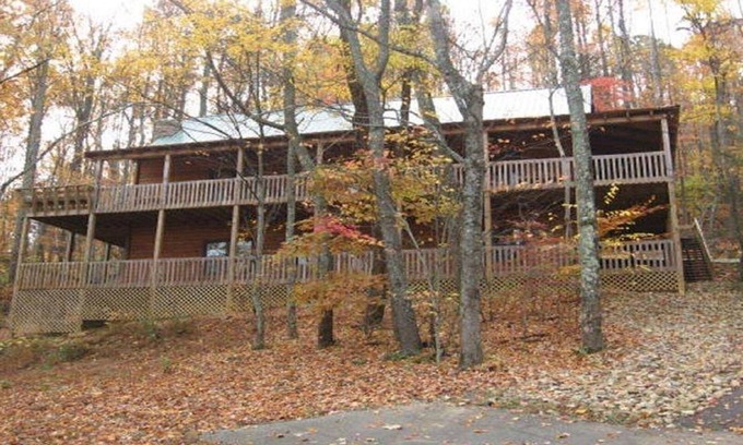 Wears Valley Cabin | Private, Secluded Setting on 5+ Acres in Wears Valley