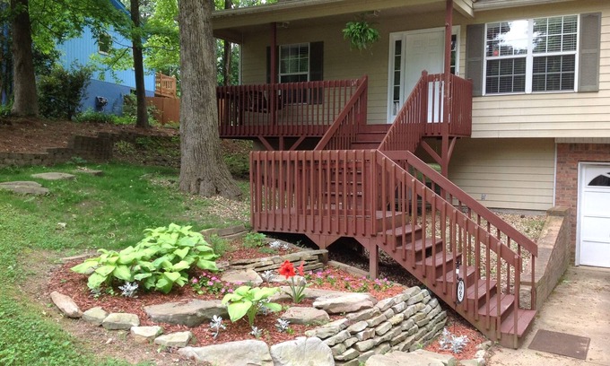 Acworth Apartment | Private studio in two unit home.