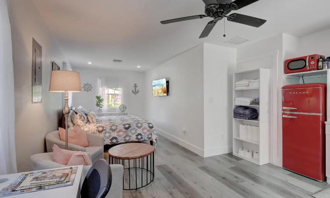 Bonita Springs Apartment | Private Studio Tucked Away on a Private Compound