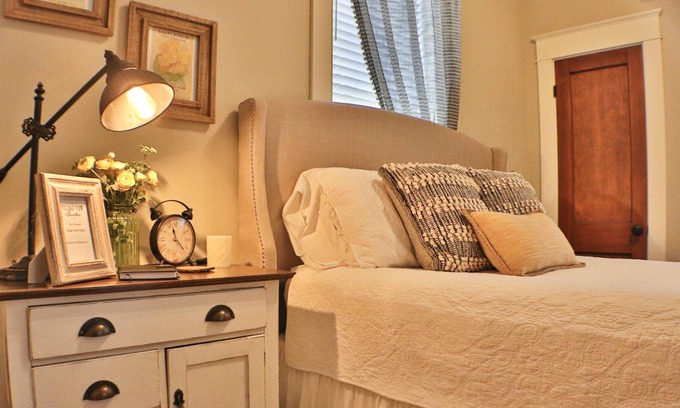 Hermann House | Private, Updated, Farmstyle Suite