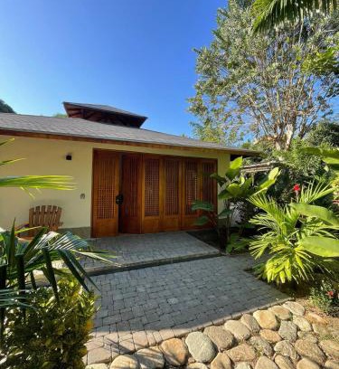 Palomino Villa | Private Vila & Pool - Tropical Gardens - Starlink Internet