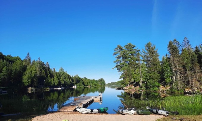 Unorganized Centre Parry Sound Cottage | Private Winter Lakefront Cottage - Relax & Unwind