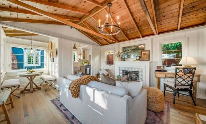 Laguna Beach Cottage | Prized Bungalow now avail starting Feb 2026 in wonderful North Laguna Beach.