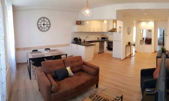 Cuges-les-Pins Apartment | Proche de Marseille Cassis La Ciotat Paul Ricard