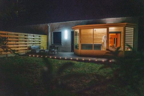 Guipry-Messac Villa | Proche de Rennes, La luxueuse Suite Joséphine, jacuzzi privatif et bien être