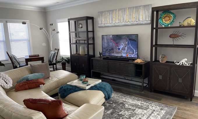 Morehead City House | Promise Land Gem