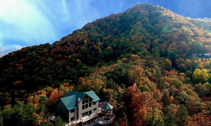 Wears Valley Cabin | Promo*Panoramic 360 view-Hot tub-Hogwarts Dorm-MardiGras Bar-themed theater