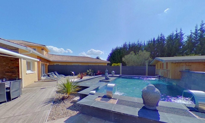 Agnac Villa | PROMO Villa Naeva with swimming pool, Jacuzzi 10 places, Ping pong, plancha and Brasero