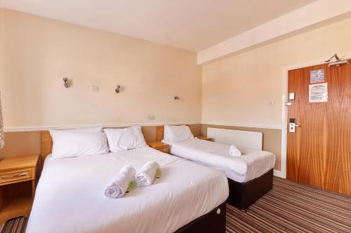 Jesmond House | Properties Unique Dene Rooms - Family Room