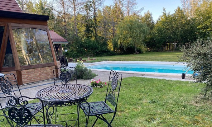 La Ferte-Saint-Cyr Cottage | PROPERTY WITH 3 * HEATED POOL