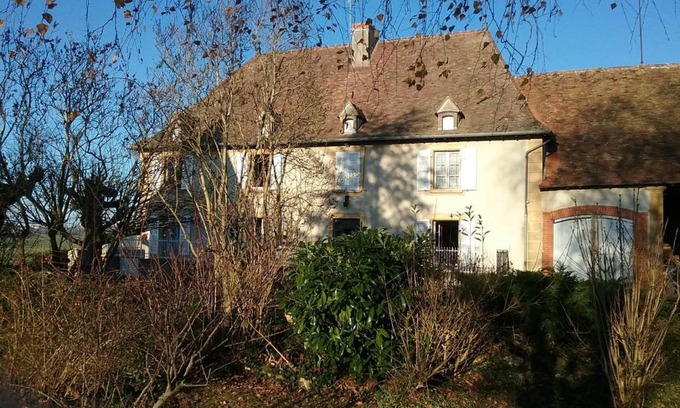 Vauban House | propriété familiale MERLE proche PARAY LE MONIAL