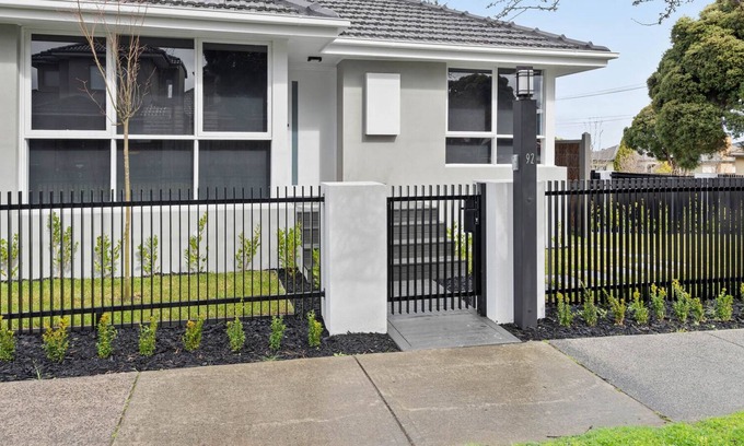 Clayton Apartment | Proton Villa Clayton 92
