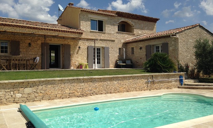 Oraison Villa | PROVENCAL BUILDING IN THE HEART OF STONE BETWEEN LUBERON AND VERDON