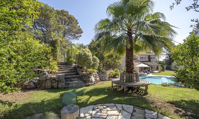 Saint-Jacques Villa | Provencal Charm and Tranquility yet close to everything