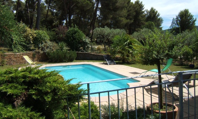 Simiane-Collongue Villa | Provencal villa of 200 m2 with large garden and swimming pool in AIX EN PROVENCE