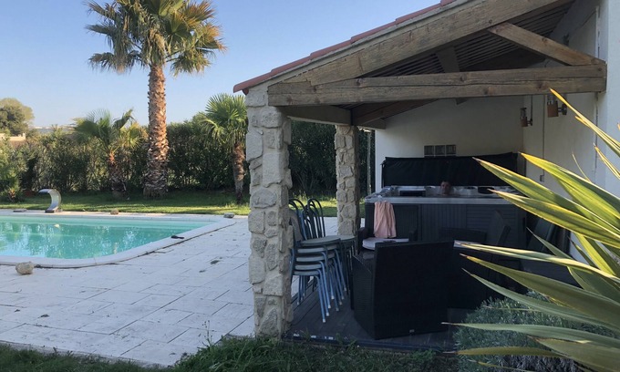 Velaux Villa | Provencal villa