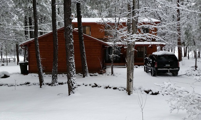 Pinetop Cabin | PTCC FAIRWAY-1/2 ACRE ON THE FAIRWAY! Exceptional Experience.