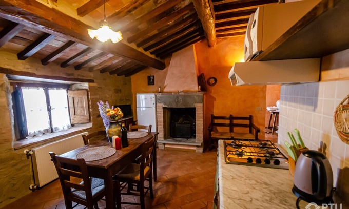 Bivio Lugnano Apartment | PTU La Fattoria Farmhouse - APT La Rosa