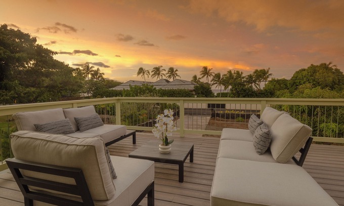 Kamuela Apartment | Puako Beach + Sunsets. Feel the Sea Breeze, Hear Calming Surf. Steps to Beachnnn