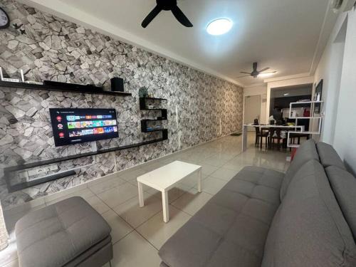 Puchong Apartment | Puchong Condo Free WiFi & Netflix