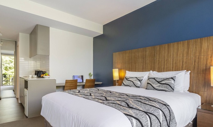 Wantirna South Apartment | Punthill Knox
