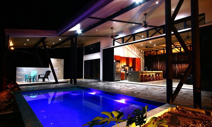 Ballena House | Pura Uvita - Whale's Tail Ocean View, Modern home w/salt water pool
