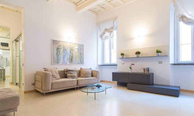 Rione XVI Ludovisi Apartment | Purificazione Hi-Tech Apartment