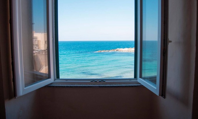 Lido Conchiglie Apartment | Purity luxury beach front