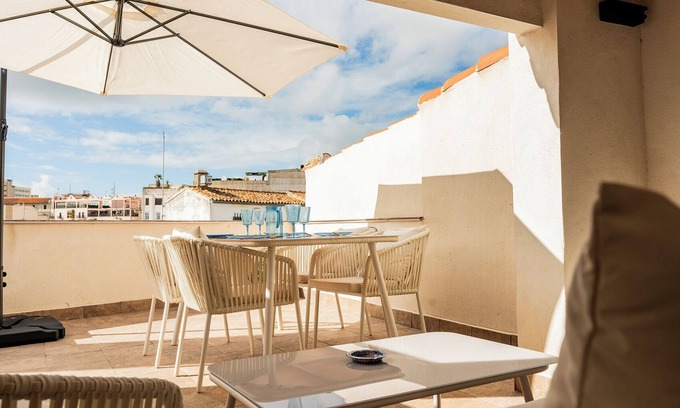 Distrito Centro-Casco-Antiguo Resort | Qazris Suites