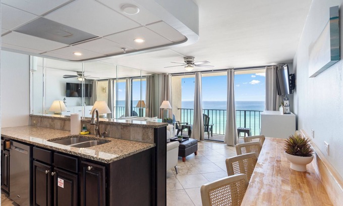 Panama City Beach Condo | Quaint 1BR Getaway - Edgewater Tower 3 906 - Sleeps up to 4